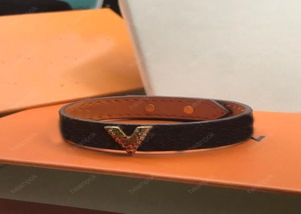 women men bracelets designer leather bracelet lock bangle luxury jewelry 18k gold plated stainless steel wedding bangles accessori5975075, Black
women men bracelets designer leather bracelet lock bangle luxury jewelry 18k gold plated stainless steel wedding bangles accessori5975075, Black