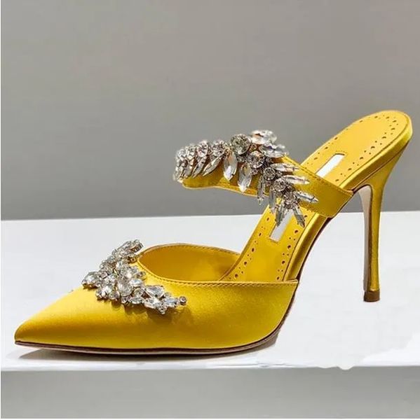 luxury brands lurum sandals slide shoes for women manolos high heels satin crystal-embellished satin mules pointed toe slipper pumps eu35-42, Black
luxury brands lurum sandals slide shoes for women manolos high heels satin crystal-embellished satin mules pointed toe slipper pumps eu35-42, Black