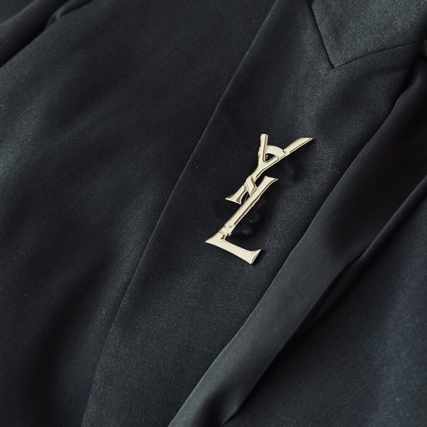 popular fashion luxury designer men women pins brooches letter ysltiy brooch pin for suit dress party classic letters y brooches ay4a, Gray
popular fashion luxury designer men women pins brooches letter ysltiy brooch pin for suit dress party classic letters y brooches ay4a, Gray