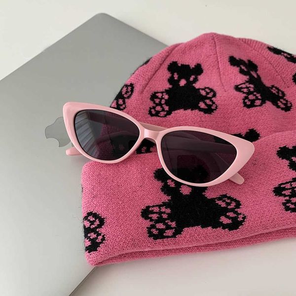 south korea ins niche high sense wild cat's eye pink women sunscreen face display small frame sunglasses, White;black
south korea ins niche high sense wild cat's eye pink women sunscreen face display small frame sunglasses, White;black