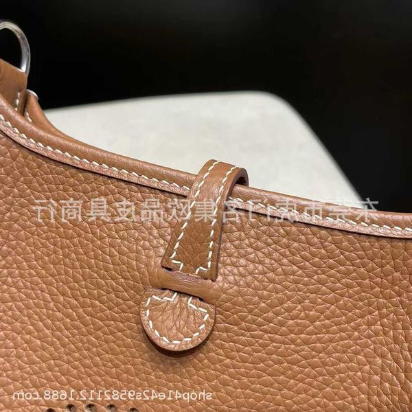 designer bags hemrres gaoding original leather evelynn mini bag handmade wax thread tc cowhide litchi pattern single shoulder oblique stradd
designer bags hemrres gaoding original leather evelynn mini bag handmade wax thread tc cowhide litchi pattern single shoulder oblique stradd