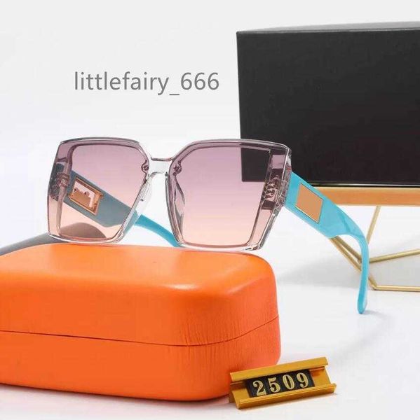classic design brand round sunglasses of women uv400 eyewear metal gold frame glasses men mirror glass lens sunglass with box 2509, White;black
classic design brand round sunglasses of women uv400 eyewear metal gold frame glasses men mirror glass lens sunglass with box 2509, White;black