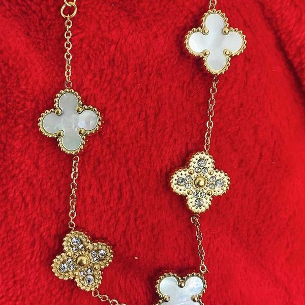 clover bracelet four leaf grass and diamond bracelet is not allergic does not fade fashionable minimalist and elegant valentine's day g, Golden;silver
clover bracelet four leaf grass and diamond bracelet is not allergic does not fade fashionable minimalist and elegant valentine's day g, Golden;silver