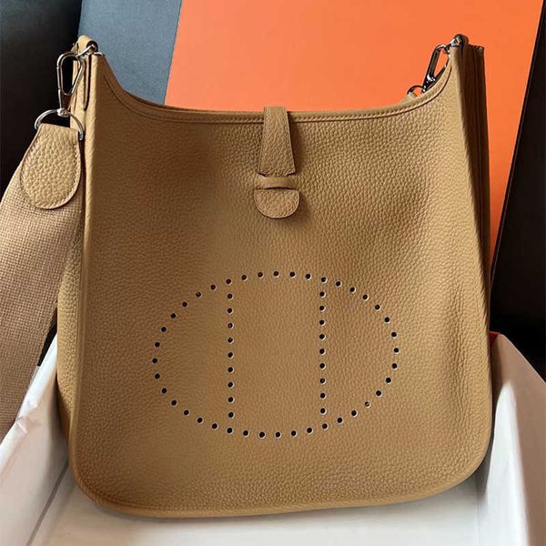 designer bags hemrres hollowed-out spring new bucket bag cow leather evelynn litchi for women's single-shoulder cross-body mobile phone
designer bags hemrres hollowed-out spring new bucket bag cow leather evelynn litchi for women's single-shoulder cross-body mobile phone