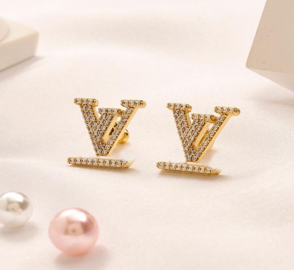 18k gold plated luxury brand designers letters stud geometric famous women stainless steel crystal rhinestone earring 1579242, Golden;silver
18k gold plated luxury brand designers letters stud geometric famous women stainless steel crystal rhinestone earring 1579242, Golden;silver