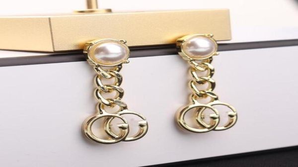 23ss mixed fashion letters stud small sweet wind luxurious 925 silver designer women crystal rhinestone link chain round earring j9371109, Golden;silver
23ss mixed fashion letters stud small sweet wind luxurious 925 silver designer women crystal rhinestone link chain round earring j9371109, Golden;silver
