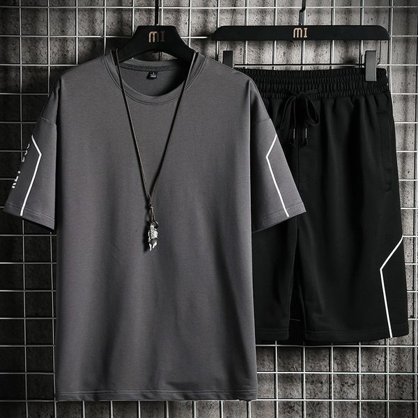 men's tracksuits tshirt shorts set summer breathable casual t shirt running fashion harajuku printed male sport suit 2023 230711, Gray
men's tracksuits tshirt shorts set summer breathable casual t shirt running fashion harajuku printed male sport suit 2023 230711, Gray