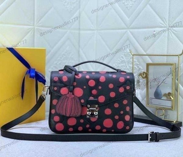 womens metis designer bag louiseits embossing handbag pochette lady messenger viutonits shoulder crossbody bag dot printing luxurys handbags
womens metis designer bag louiseits embossing handbag pochette lady messenger viutonits shoulder crossbody bag dot printing luxurys handbags