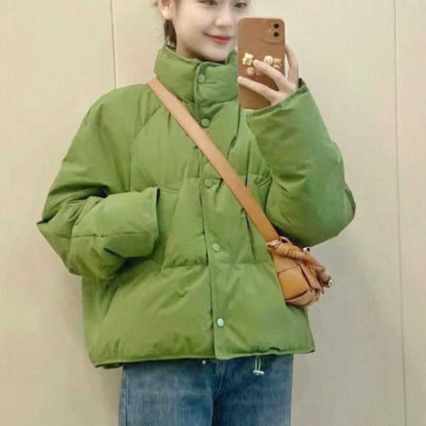 autumn and winter women's short stand collar light down jacket, the duck down bread coat, the color of youth and vitality, light and so, Black
autumn and winter women's short stand collar light down jacket, the duck down bread coat, the color of youth and vitality, light and so, Black