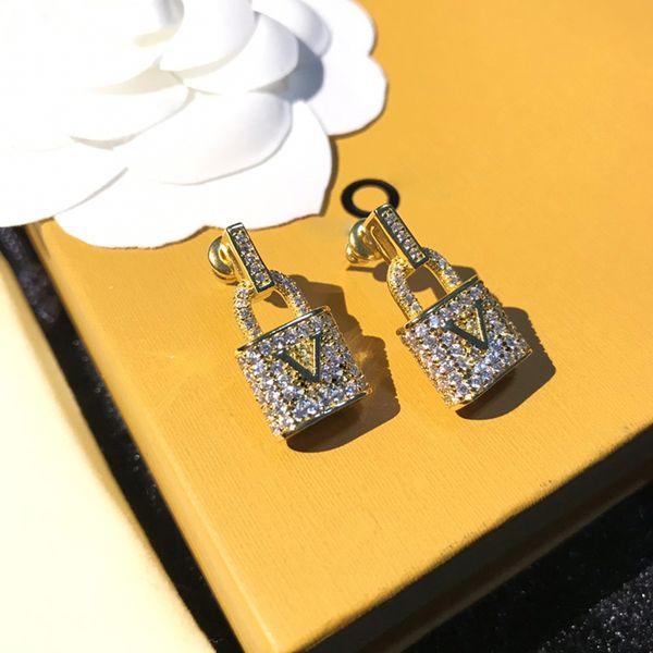 earrings designer earrings luxury women earrings solid color letter padlock design versatile jewelry christmas valentines day gift is great, Golden;silver
earrings designer earrings luxury women earrings solid color letter padlock design versatile jewelry christmas valentines day gift is great, Golden;silver