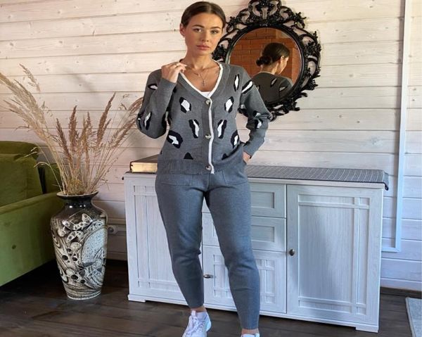 150set new two piece sets women knitting cardigans leopard print sweater and elastic wide leg long pants suits lady1551518, White;black
150set new two piece sets women knitting cardigans leopard print sweater and elastic wide leg long pants suits lady1551518, White;black