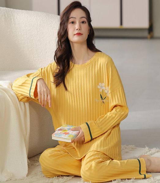 women039s sleepwear summer knitted cotton floral pajamas set women pyjamas elegant nightwear pijama mujer plus size calf length1604822, Black;red
women039s sleepwear summer knitted cotton floral pajamas set women pyjamas elegant nightwear pijama mujer plus size calf length1604822, Black;red