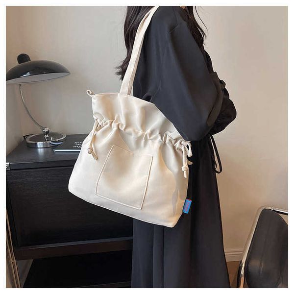 designer tote edition bag new solid color high capacity tote shoulder bag versatile and versatile drawstring pleated canvas bag casual
designer tote edition bag new solid color high capacity tote shoulder bag versatile and versatile drawstring pleated canvas bag casual