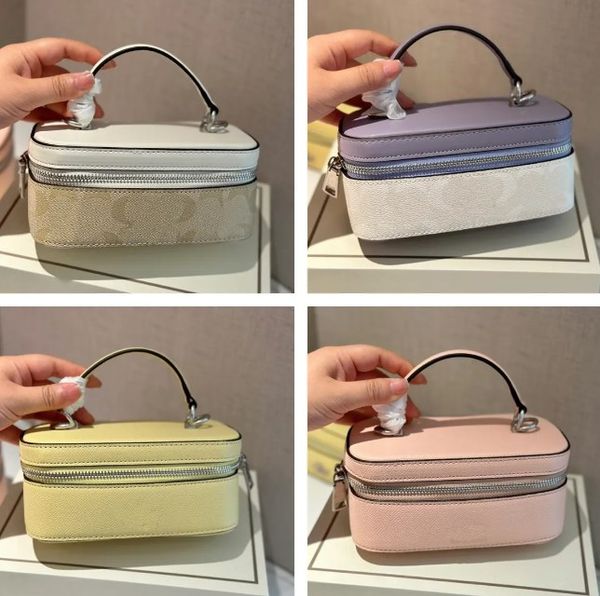 2023 new pillow tabby shoulder bag women clutch bags designer train box cosmetic bag hardware snap closure coac crossbody purse flap letters
2023 new pillow tabby shoulder bag women clutch bags designer train box cosmetic bag hardware snap closure coac crossbody purse flap letters