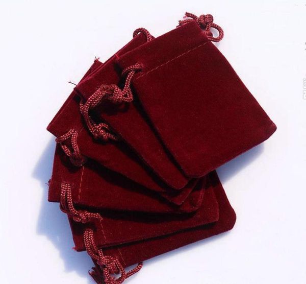 burgundy 3 sizes velvet jewelry pouch gift present package fit for necklace bracelet earring christmas bags2340272, Pink;blue
burgundy 3 sizes velvet jewelry pouch gift present package fit for necklace bracelet earring christmas bags2340272, Pink;blue
