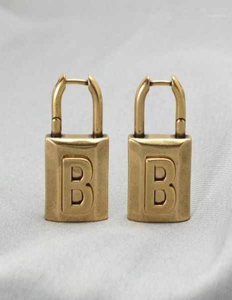 stud retro letter b lock earrings highquality brass material to create personality exaggerated highend metal6621691, Golden;silver
stud retro letter b lock earrings highquality brass material to create personality exaggerated highend metal6621691, Golden;silver