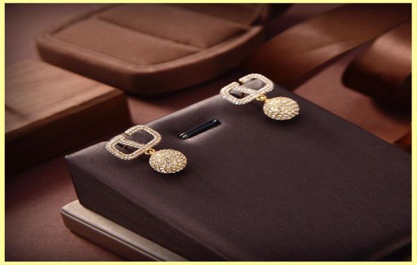 fashion womens earrings jewelry luxurys designers earrings studs earrings designer letter v diamond earring bracelets necklaces 218713885, Golden;silver
fashion womens earrings jewelry luxurys designers earrings studs earrings designer letter v diamond earring bracelets necklaces 218713885, Golden;silver