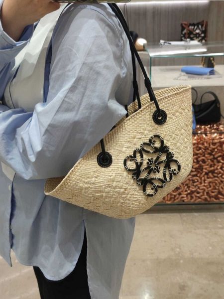 luxury designer loevve bag fashion tote shoulder canvas bags korean high beauty paper weaving lightweight dual use american style outdoor pa
luxury designer loevve bag fashion tote shoulder canvas bags korean high beauty paper weaving lightweight dual use american style outdoor pa
