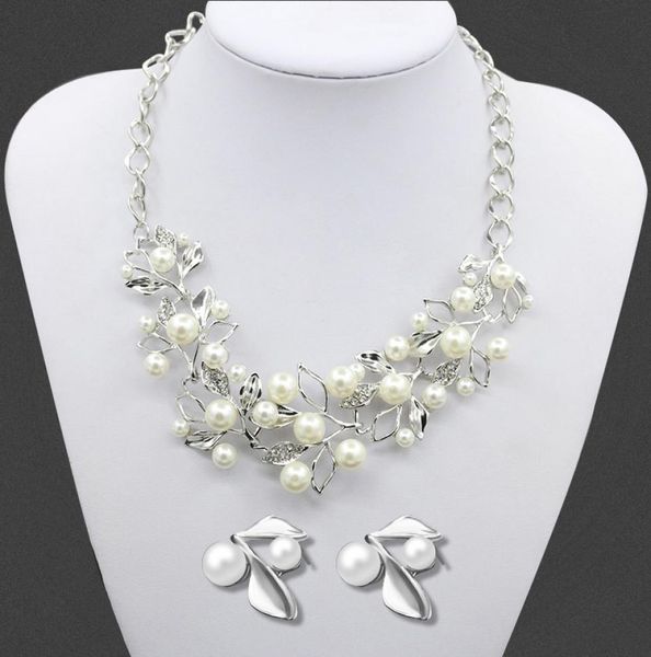 2016 fashion western leaf type necklace pearl earrings jewelry woman sweater crystal rhinestone necklace chain wedding gift5524317, Silver
2016 fashion western leaf type necklace pearl earrings jewelry woman sweater crystal rhinestone necklace chain wedding gift5524317, Silver