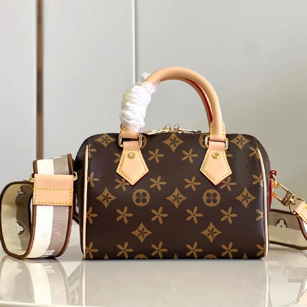 handle tote clutch duffel crossbody boston bag luxury designer speedy nano 20 25 bandouliere travel bags womens mens leather purse handbags
handle tote clutch duffel crossbody boston bag luxury designer speedy nano 20 25 bandouliere travel bags womens mens leather purse handbags