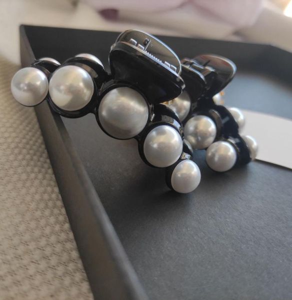 fashion vintage acryic clamps hair claw pearls c hairclips classic hair accessories5597230, Slivery;golden
fashion vintage acryic clamps hair claw pearls c hairclips classic hair accessories5597230, Slivery;golden