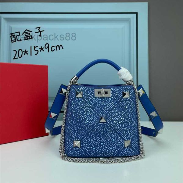 designer bucket bag bags luxurys beach handbags rivet women portable crossbody leather fashionable large capacity diamond handbag lnra
designer bucket bag bags luxurys beach handbags rivet women portable crossbody leather fashionable large capacity diamond handbag lnra