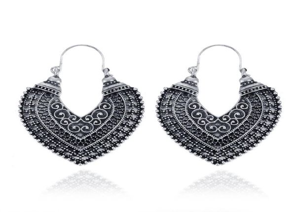 retro ethnic heart earrings for women bohemian carved hollowedout alloy hoop earring fashion jewelry accessories whole8019981, Golden;silver
retro ethnic heart earrings for women bohemian carved hollowedout alloy hoop earring fashion jewelry accessories whole8019981, Golden;silver
