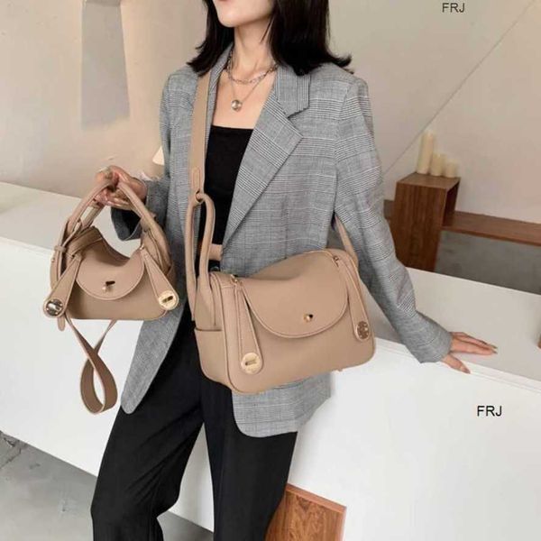designer lindys bags h ermes womens shoulder bag little ck bag 2023 new fashion large capacity leather texture single shoulder diagonal hand
designer lindys bags h ermes womens shoulder bag little ck bag 2023 new fashion large capacity leather texture single shoulder diagonal hand