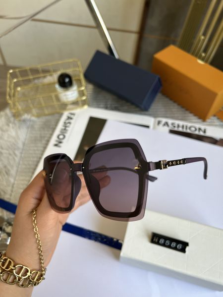 designer sunglasses for women and men fashion new sunglasses europe and the united states ladies polarized sunglasses wholesale glasses 8586, White;black
designer sunglasses for women and men fashion new sunglasses europe and the united states ladies polarized sunglasses wholesale glasses 8586, White;black