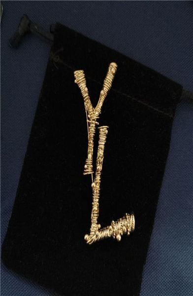 highly quality designer women pins brooches golden brand letters brooch pin design for suit dress pins fashion jewerly d22051101cy9463813, Gray
highly quality designer women pins brooches golden brand letters brooch pin design for suit dress pins fashion jewerly d22051101cy9463813, Gray