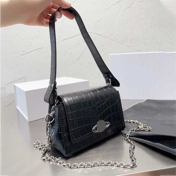 vivi bags luxury designer shoulder bag women underarm small square women leather chain phone leather handbag 230615
vivi bags luxury designer shoulder bag women underarm small square women leather chain phone leather handbag 230615