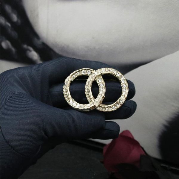 pins, brooches european and american luxury jewelry brands jewelry brooches, new light gold inlaid diamonds, high-end fashion, light luxury, Gray
pins, brooches european and american luxury jewelry brands jewelry brooches, new light gold inlaid diamonds, high-end fashion, light luxury, Gray