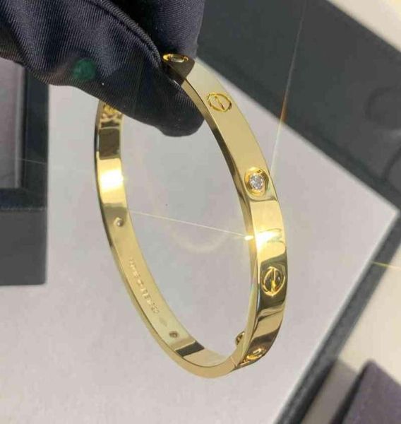 love bangle series gold plating 18 k never fade 1821 size with box with screwdriver official replica luxury brand ret1315111, Black
love bangle series gold plating 18 k never fade 1821 size with box with screwdriver official replica luxury brand ret1315111, Black
