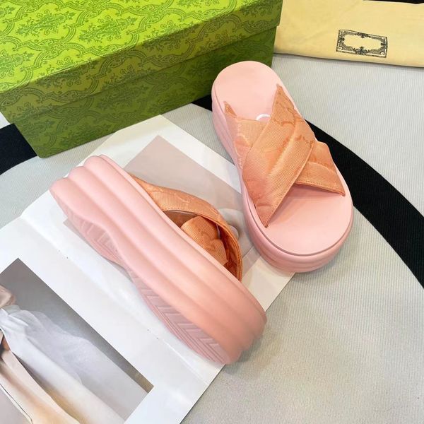 2023 womens slipper designer fashion slipper latest womens thick sole slippers g platform beach slipper slipper 35-45 with box, Black
2023 womens slipper designer fashion slipper latest womens thick sole slippers g platform beach slipper slipper 35-45 with box, Black