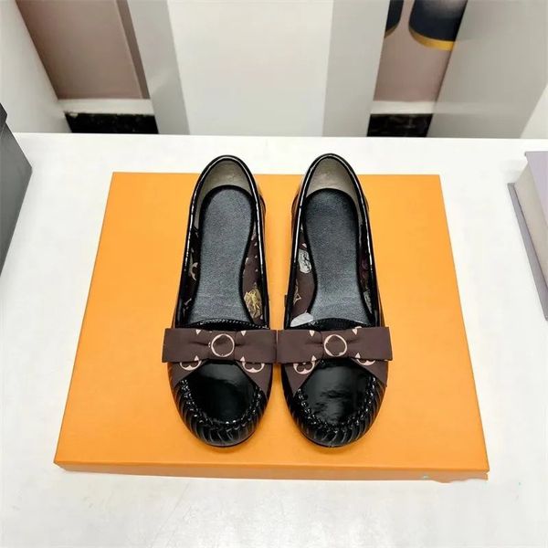 2023 flat loafer flat classics loafers women dress shoes flat shoes canvasreal loafers two tone cap toe fashion casual shoes, Black
2023 flat loafer flat classics loafers women dress shoes flat shoes canvasreal loafers two tone cap toe fashion casual shoes, Black