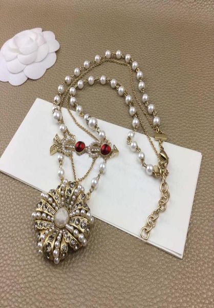 2020 brand fashion jewelry women vintage pearls chain big flower pendants red crystal necklace party fine fashion jewelry3783399, Silver
2020 brand fashion jewelry women vintage pearls chain big flower pendants red crystal necklace party fine fashion jewelry3783399, Silver