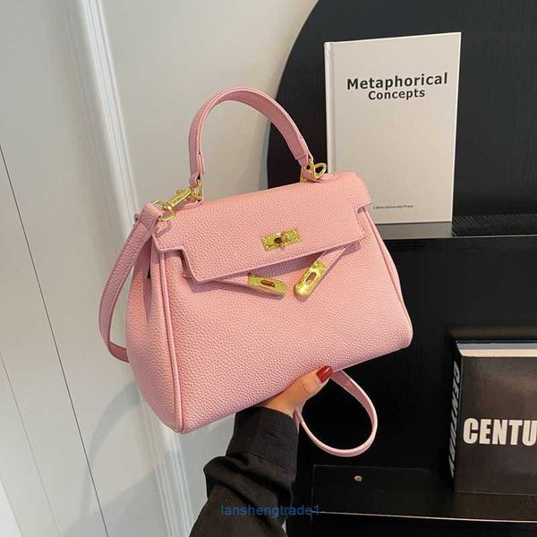 luxury designer tote bags h home kelys online store small group design high end lychee patterned portable bag womens summer 2023 new fashion
luxury designer tote bags h home kelys online store small group design high end lychee patterned portable bag womens summer 2023 new fashion