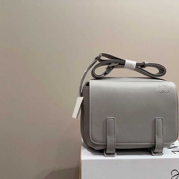 lowe bag women's designer crossbody handbag lowe brand leather clamshell leather wallet men's and women's fashion casual shou
lowe bag women's designer crossbody handbag lowe brand leather clamshell leather wallet men's and women's fashion casual shou