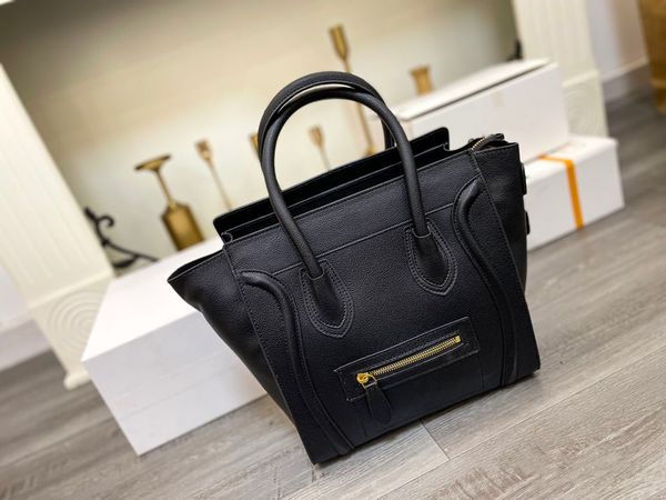 luxury luggage designers women men triomphe wallets hangbag famous leather shoulder bags handbags crossbody fashion tote purse smile face cl
luxury luggage designers women men triomphe wallets hangbag famous leather shoulder bags handbags crossbody fashion tote purse smile face cl