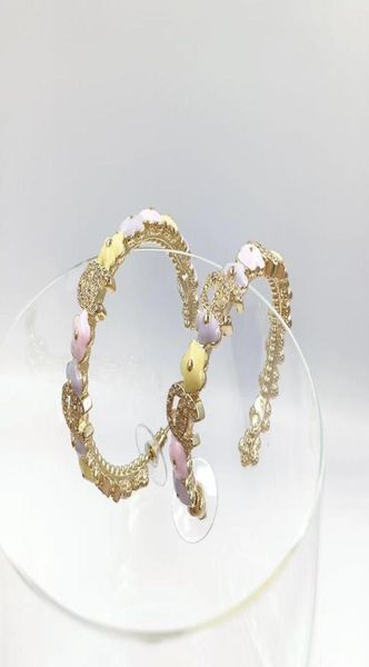 18k gold plated rhinestone hoop earrings alluring purple light pink flower form fashion brand designer earrings for women weddi3178179, Golden;silver
18k gold plated rhinestone hoop earrings alluring purple light pink flower form fashion brand designer earrings for women weddi3178179, Golden;silver