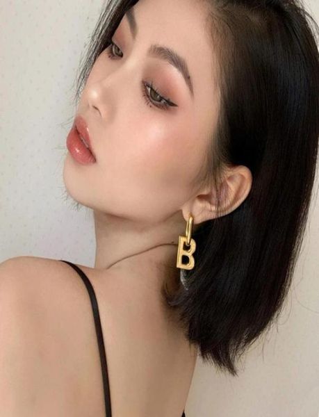 hoop huggie cold wind fashion trend exquisite explosion models wild metal letter b highquality copper earrings6058209, Golden;silver
hoop huggie cold wind fashion trend exquisite explosion models wild metal letter b highquality copper earrings6058209, Golden;silver