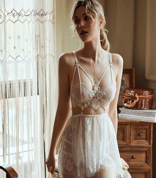 backless women sleep wear night gowns with thong sets vneck lace young girl stripe design black white red new5442290
backless women sleep wear night gowns with thong sets vneck lace young girl stripe design black white red new5442290