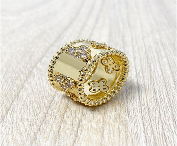 2020 new four leaves clover zircon gold ring for women flower rings fashion jewelry for women engagement gift with box with stamp4931646, Silver
2020 new four leaves clover zircon gold ring for women flower rings fashion jewelry for women engagement gift with box with stamp4931646, Silver