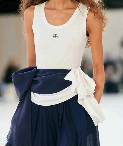 women crop tanks camis designer anagram-embroidered cotton-blend shorts skirts yoga suit two piece dress bra vest ladies solid vintage t sh, White
women crop tanks camis designer anagram-embroidered cotton-blend shorts skirts yoga suit two piece dress bra vest ladies solid vintage t sh, White