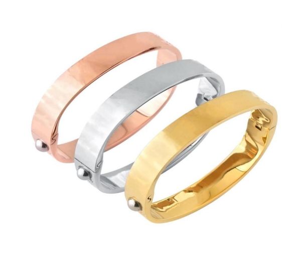 2022 designer bracelet for men women lady stainles steel luxury charming bracelets design bangles 3 colors popular party gi1781223, Golden;silver
2022 designer bracelet for men women lady stainles steel luxury charming bracelets design bangles 3 colors popular party gi1781223, Golden;silver