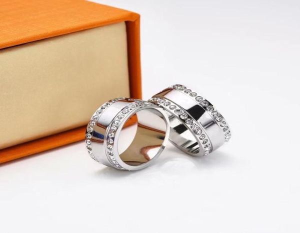 new style designer ring mens band rings luxury jewelry women titanium steel alloy goldplated craft silver never fade not allergic2097113
new style designer ring mens band rings luxury jewelry women titanium steel alloy goldplated craft silver never fade not allergic2097113