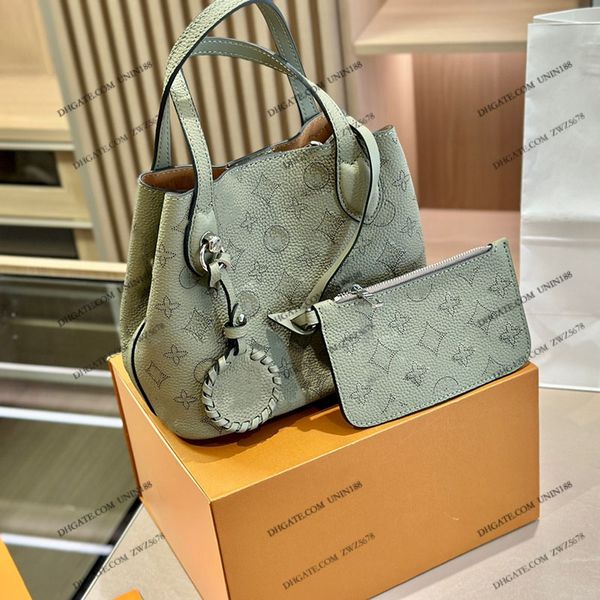 23ss womens luxurys designers totes bag speedy cow leather handbags flowers pillow shouder crossbody women handbag pouch purse 21cm
23ss womens luxurys designers totes bag speedy cow leather handbags flowers pillow shouder crossbody women handbag pouch purse 21cm