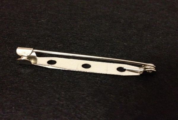 1000pcs 35mm safety lock back bar pin diy brooch base dual brooch back base with safety pin use for brooch and hair jewelry7896121, Silver
1000pcs 35mm safety lock back bar pin diy brooch base dual brooch back base with safety pin use for brooch and hair jewelry7896121, Silver