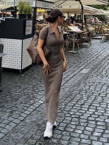urban dresses women's solid fashion polo short sleeve button side seam shaping street clothing elegant long dress z230712, White;black
urban dresses women's solid fashion polo short sleeve button side seam shaping street clothing elegant long dress z230712, White;black