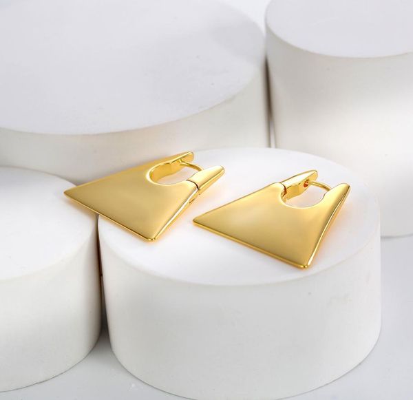 european and american jewelry luxury fashion exaggerated ear button vintage earrings hong kong style retro personality6251193, Golden;silver
european and american jewelry luxury fashion exaggerated ear button vintage earrings hong kong style retro personality6251193, Golden;silver